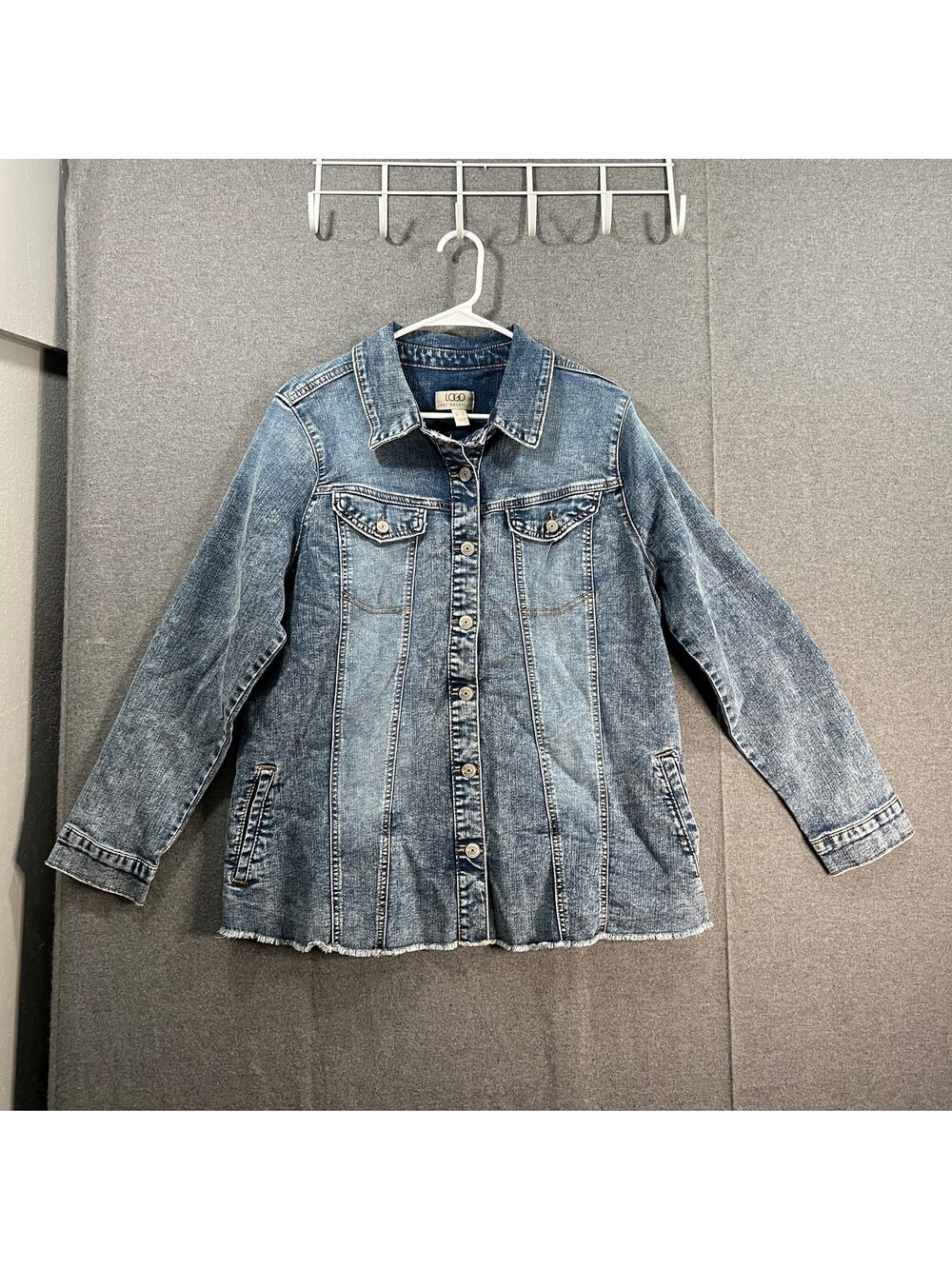 LOGO by Lori Goldstein Denim Jacket with Frayed Hem Medium Vintage Reg 16